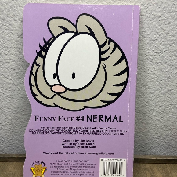 2002 Garfield Color Me Fun Board book - Picture 2 of 2